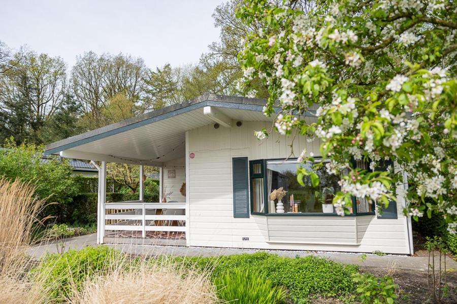 Villa Leva - Logeren In Drenthe Doldersum Esterno foto